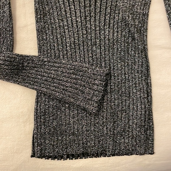 Bailey 44 Revolve Don’t‎ Stop Till You Get Enough Black Silver Sweater Large L - Picture 7 of 7